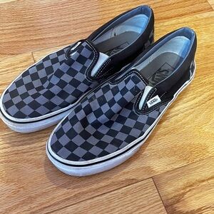 women’s black checkered vans—size 8.5